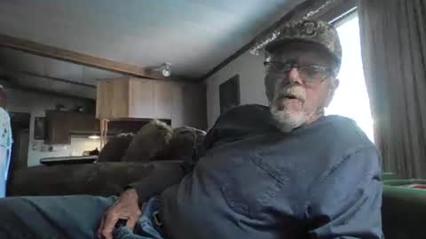 doingmyself69 online show from April 6, 7:58 pm