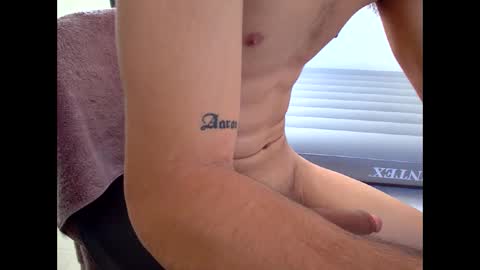 DollarHot30 online show from November 27, 4:21 pm