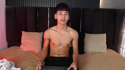Snapshot of dominic_ghost chatting on September 24, 2:44 am Dominic online show from September 24, 2:44 am