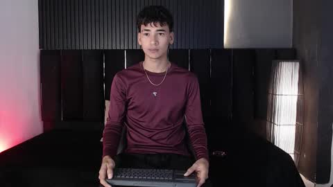 Dominic online show from January 7, 3:00 am