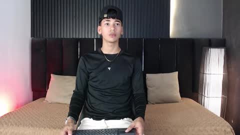 Snapshot of dominic_ghost chatting on September 28, 6:50 pm Dominic online show from September 28, 6:50 pm