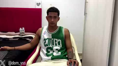 Snapshot of dominic_smith_ chatting on February 20, 9:09 pm dominic_smith_ online show from February 20, 9:09 pm
