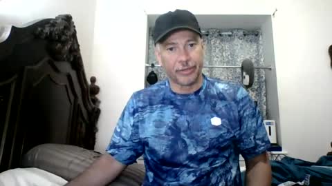 luis online show from June 25, 8:57 pm