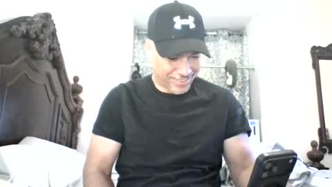 luis online show from July 7, 8:12 pm