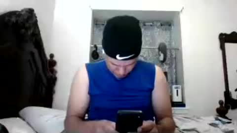 luis online show from July 4, 5:05 pm