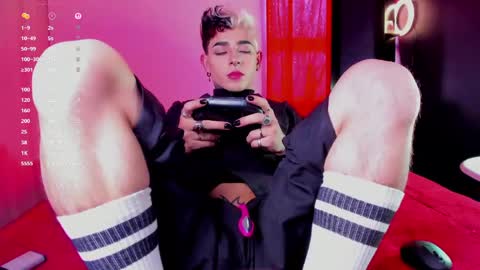 Dominik Eclipse  online show from April 23, 6:10 pm