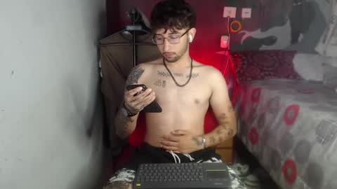 dominus_kane online show from November 13, 3:22 am