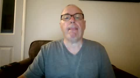 Snapshot of domjolly08 chatting on September 27, 9:34 pm David uk online show from September 27, 9:34 pm