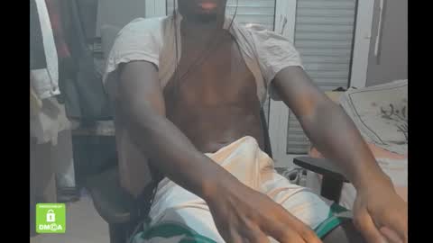 Snapshot of doomdrag3 chatting on November 2, 1:43 am doomdrag3 online show from November 2, 1:43 am