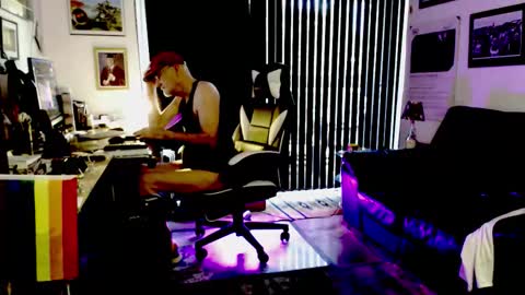 dopeleaf2 online show from October 12, 2:22 pm