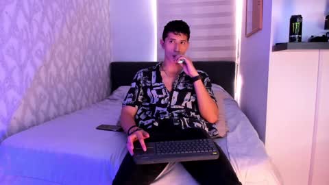 dorian_mystery online show from February 7, 3:52 pm