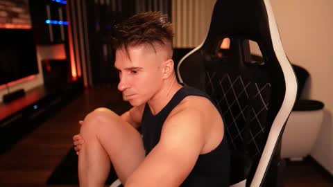 Dorian Reyes online show from October 14, 11:23 pm