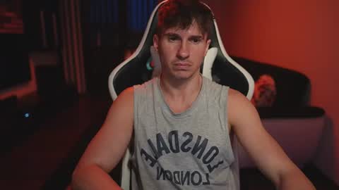 Dorian Reyes online show from July 10, 2:04 am