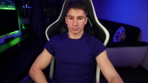 Dorian Reyes online show from December 22, 11:09 pm