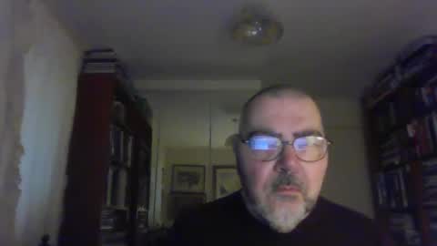 Snapshot of doxoebloke68 chatting on March 6, 7:03 am doxoebloke68 online show from March 6, 7:03 am