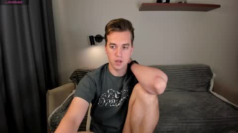 Mervin  online show from October 16, 8:50 pm