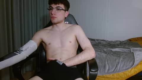 DreamBoy online show from March 16, 2:51 am