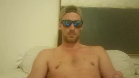 Snapshot of drejjj3000 chatting on February 6, 4:10 am drejjj3000 online show from February 6, 4:10 am