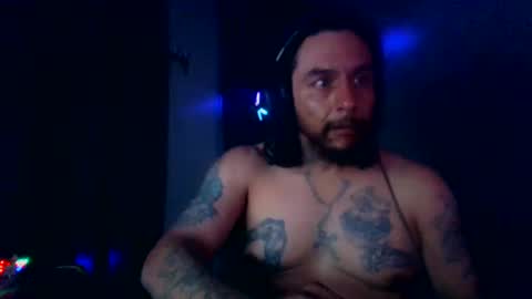 Snapshot of drogoloko233 chatting on October 22, 2:37 am drogo lpkp online show from October 22, 2:37 am