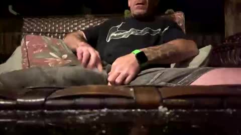 Snapshot of dryjerkoff chatting on October 4, 2:38 am dryjerkoff online show from October 4, 2:38 am