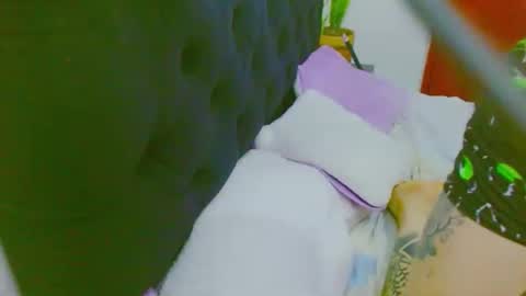 Snapshot of dulcetentacion__ chatting on October 31, 12:12 am Juliana and Gohan  online show from October 31, 12:12 am