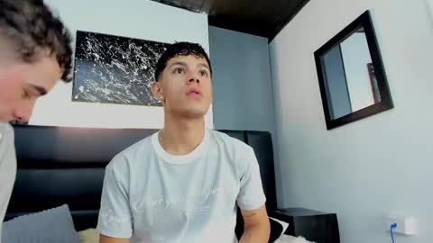 Thomas and Noah online show from October 16, 7:55 pm