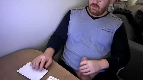 FloFrenchCurv288 online show from February 23, 11:28 pm