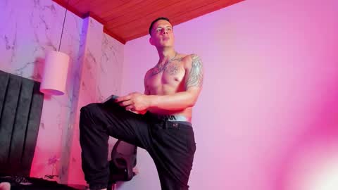 Dustin Sonne online show from February 15, 4:40 am