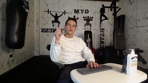 Dustin Sonne online show from February 1, 1:34 am