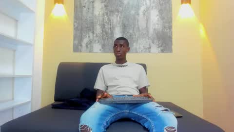 DUSTIN online show from December 15, 12:13 pm