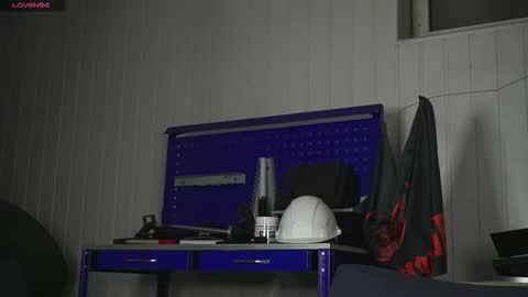 Dustyn online show from September 30, 4:32 pm