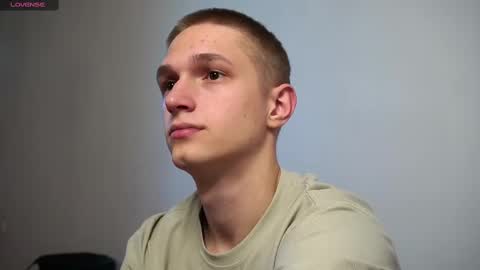 Dustyn online show from February 26, 7:25 pm