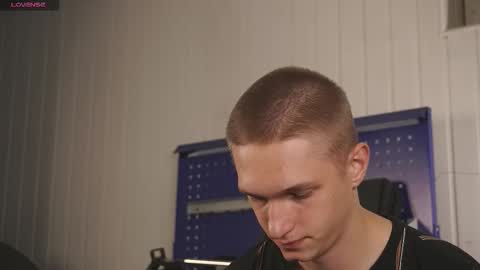 Dustyn online show from September 12, 7:14 pm