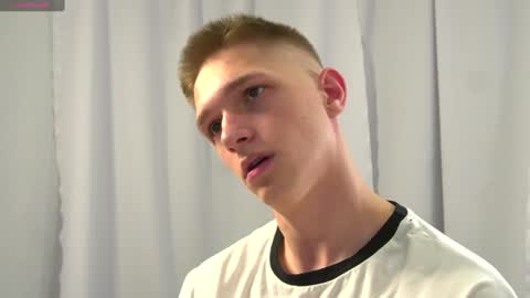 Dustyn online show from January 11, 2:25 pm