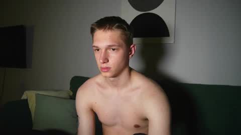 Dustyn online show from January 29, 8:40 am