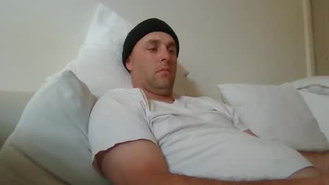 dustyroy09 online show from September 18, 6:04 am