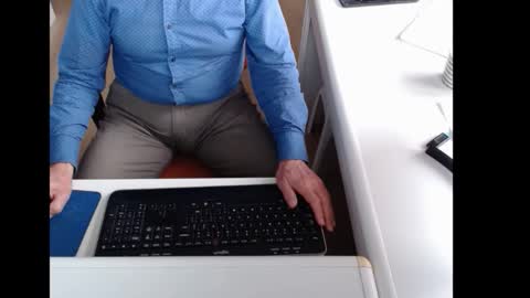 dutchpornking2 online show from November 15, 9:55 am