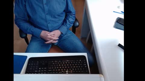 Snapshot of dutchpornking2 chatting on October 19, 11:13 am dutchpornking2 online show from October 19, 11:13 am