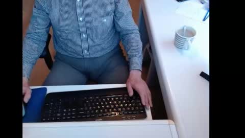 dutchpornking2 online show from May 22, 7:24 am