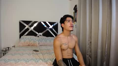 Duvian online show from February 3, 2:20 am