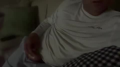 dwntwnbrwn online show from December 2, 7:33 am