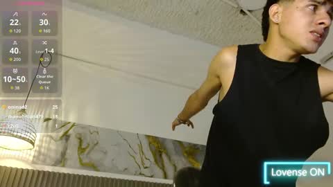 dyla_n18_ online show from October 25, 2:02 am