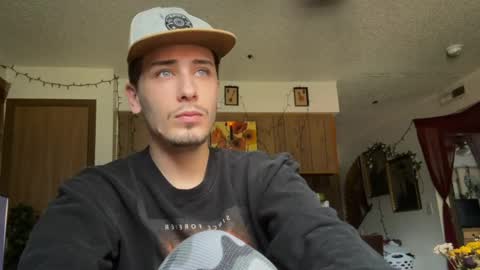 Snapshot of dylandaniel69 chatting on September 9, 7:02 pm Dylan Daniel 7.8 online show from September 9, 7:02 pm