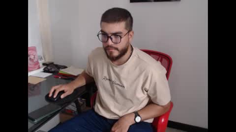 dylanhot10 online show from September 30, 8:34 pm