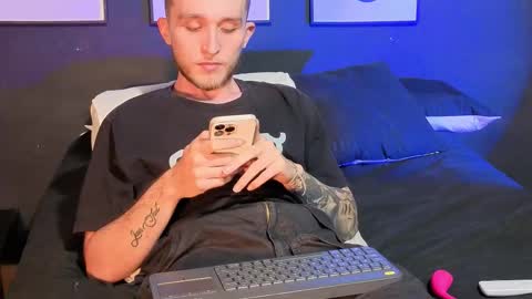 ---DYLAN--- online show from March 9, 2:49 am