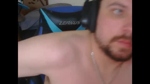Snapshot of dylboi47 chatting on October 14, 8:38 pm dylboi47 online show from October 14, 8:38 pm