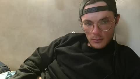 dylp400 online show from February 15, 2:22 pm