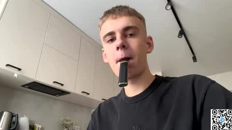 echowraith online show from September 14, 6:04 am