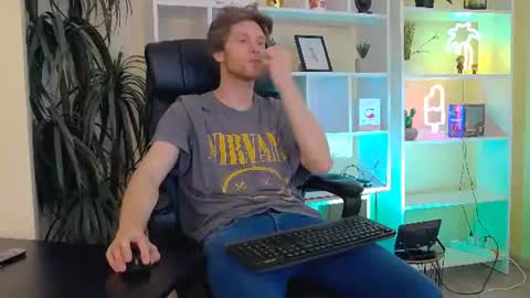 eddie_baker online show from July 15, 8:37 pm