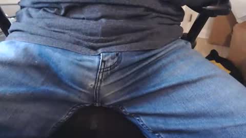 edick000 online show from December 4, 8:27 pm